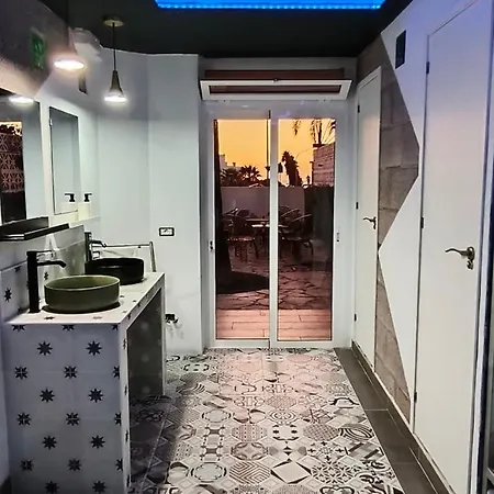 旅馆 