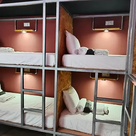 Hostel The Sisters' *